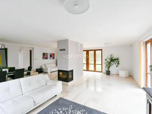 Pronájem vily, Choteč, 190 m2