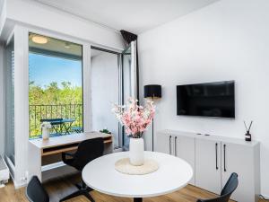 Pronájem bytu 1+kk, Praha - Vysočany, Odkolkova, 42 m2