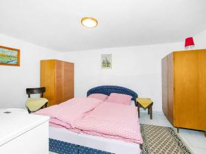 Prodej rodinného domu, Hlince, 61 m2