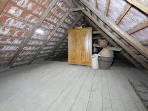 Prodej rodinného domu, Hlince, 61 m2