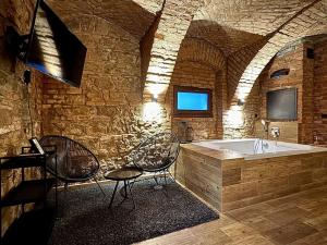 Pronájem bytu 2+kk, Liberec, Vrabčí, 96 m2