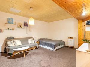 Pronájem bytu 1+1, Mladá Boleslav, náměstí Míru, 42 m2