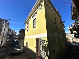 Prodej rodinného domu, Barcellona Pozzo di Gotto, Itálie, 112 m2