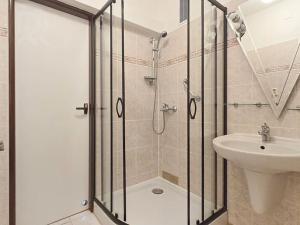 Pronájem bytu 2+1, Praha - Strašnice, Křenická, 60 m2