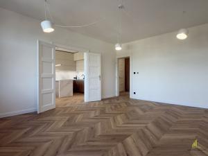 Pronájem bytu 3+kk, Praha - Libeň, Sokolovská, 95 m2