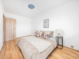 Prodej bytu 3+kk, Praha - Prosek, Vysočanská, 73 m2