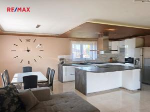 Prodej rodinného domu, Kly, 157 m2