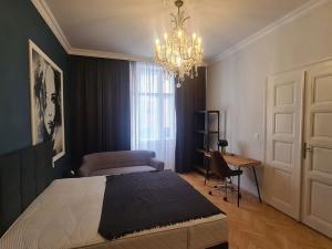 Pronájem bytu 2+1, Praha - Nové Město, Na výtoni, 85 m2