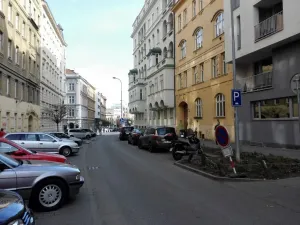 Pronájem garážového stání, Brno, Cihlářská, 18 m2