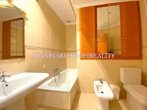 Prodej vícegeneračního domu, Torrevieja, Španělsko, 91 m2