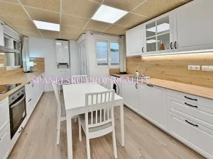 Prodej bytu 4+kk, Torrevieja, Španělsko, 117 m2