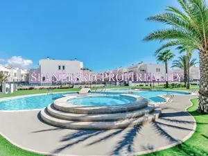 Prodej vily, Torrevieja, Španělsko, 100 m2