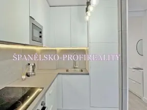 Prodej bytu 3+kk, Torrevieja, Španělsko, 75 m2