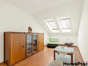 Prodej rodinného domu, Praha - Kyje, Broumarská, 187 m2