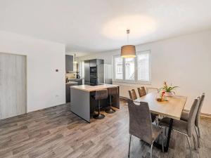 Prodej rodinného domu, Soběslav, Husova, 215 m2