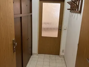 Prodej bytu 1+kk, Roztoky, Felklova, 37 m2