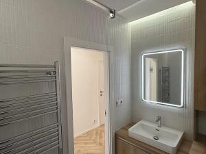 Pronájem bytu 2+1, Zlín, Věžové domy, 65 m2