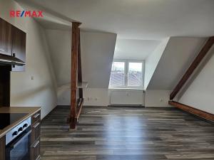 Pronájem bytu 1+kk, Český Těšín, Husova, 42 m2