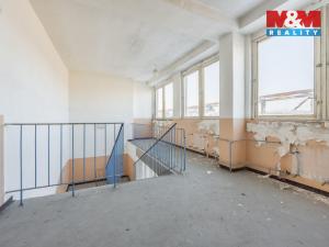 Pronájem skladu, Kladno, Buštěhradská, 18 m2