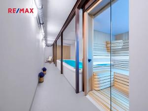 Prodej bytu 2+kk, Svoboda nad Úpou, Nádražní, 56 m2