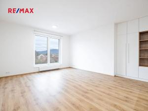 Pronájem bytu 1+kk, Beroun, Na Parkáně, 40 m2