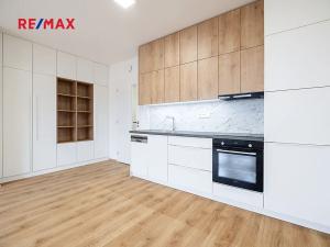 Pronájem bytu 1+kk, Beroun, Na Parkáně, 40 m2