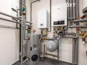 Pronájem skladu, Milovice, 386 m2