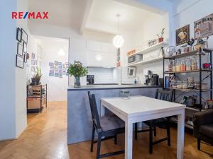 Prodej bytu 2+kk, Praha - Holešovice, Veverkova, 58 m2