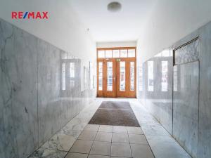 Prodej bytu 2+kk, Praha - Holešovice, Veverkova, 58 m2