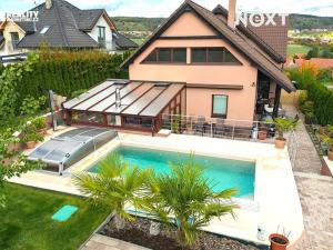 Prodej rodinného domu, Kovalovice, 308 m2