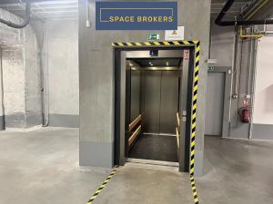 Pronájem kanceláře, Praha - Horní Počernice, K Bílému vrchu, 1400 m2