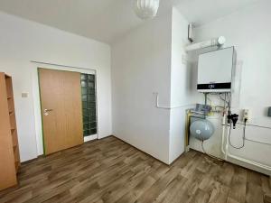 Pronájem kanceláře, Sulejovice, Kaplířova, 76 m2