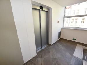 Pronájem bytu 2+kk, Praha - Vršovice, Petrohradská, 118 m2