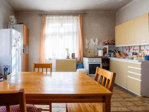 Prodej rodinného domu, Lochovice, 180 m2