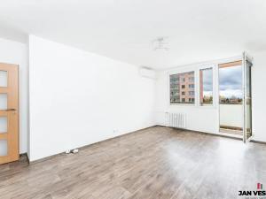 Prodej bytu 3+1, Praha - Horní Počernice, Lhotská, 73 m2