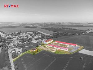 Pronájem skladu, Dolní Chvatliny, 3690 m2