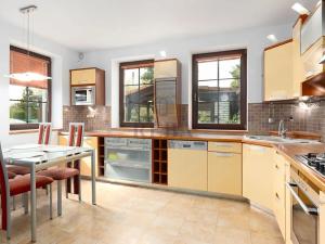 Prodej rodinného domu, Cheb, Tichá, 200 m2