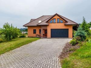 Prodej rodinného domu, Buš, 271 m2