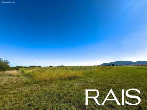 Prodej komerčního pozemku, Ivaň, 72617 m2