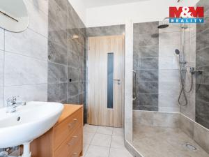 Prodej činžovního domu, Studená, nám. Sv. J. Nepomuckého, 229 m2