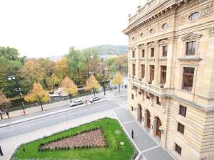 Pronájem bytu 3+1, Praha - Nové Město, Masarykovo nábřeží, 103 m2