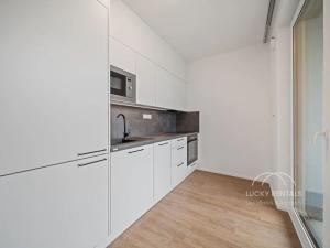 Pronájem bytu 2+kk, Praha - Chodov, Líbalova, 50 m2