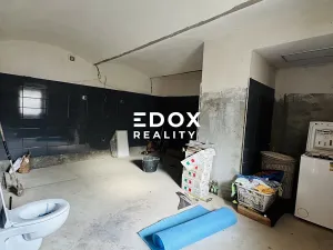 Prodej rodinného domu, Martiněves, 250 m2