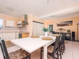 Pronájem rodinného domu, Dřenice, 94 m2