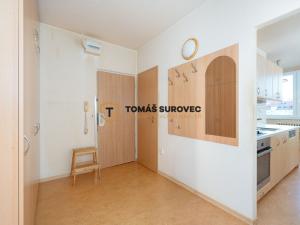 Prodej bytu 3+1, Otrokovice, Obchodní, 77 m2