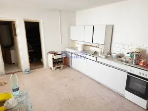 Prodej pozemku pro bydlení, Pouzdřany, Hlavní, 902 m2