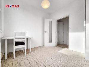 Pronájem bytu 3+1, Praha - Hlubočepy, Lamačova, 68 m2