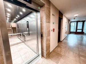 Pronájem bytu 2+kk, Praha - Holešovice, V háji, 76 m2