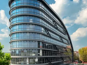 Pronájem kanceláře, Praha - Holešovice, Argentinská, 1326 m2