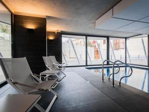 Pronájem bytu 2+kk, Praha - Smíchov, Holečkova, 77 m2